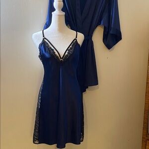 Victoria’s Secret Satin Peignoir Set Blue Black Lace mini Length Slip Gown Robe